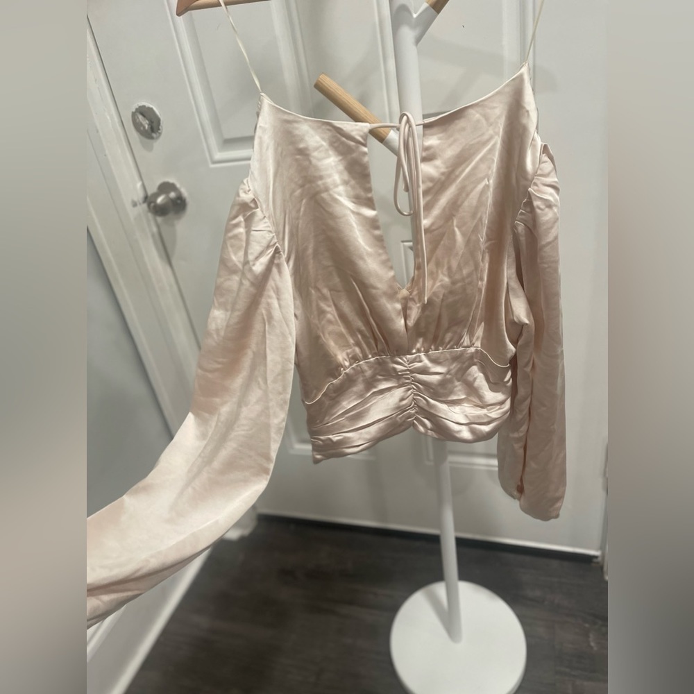ENDLESS ROSE SATIN RUCHED TOP NEW - Picture 6 of 9